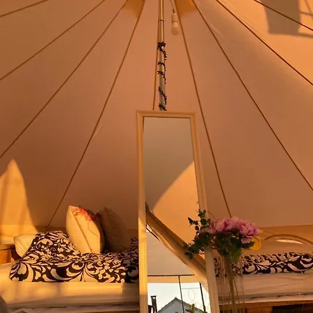 Camping Estera & Perla *